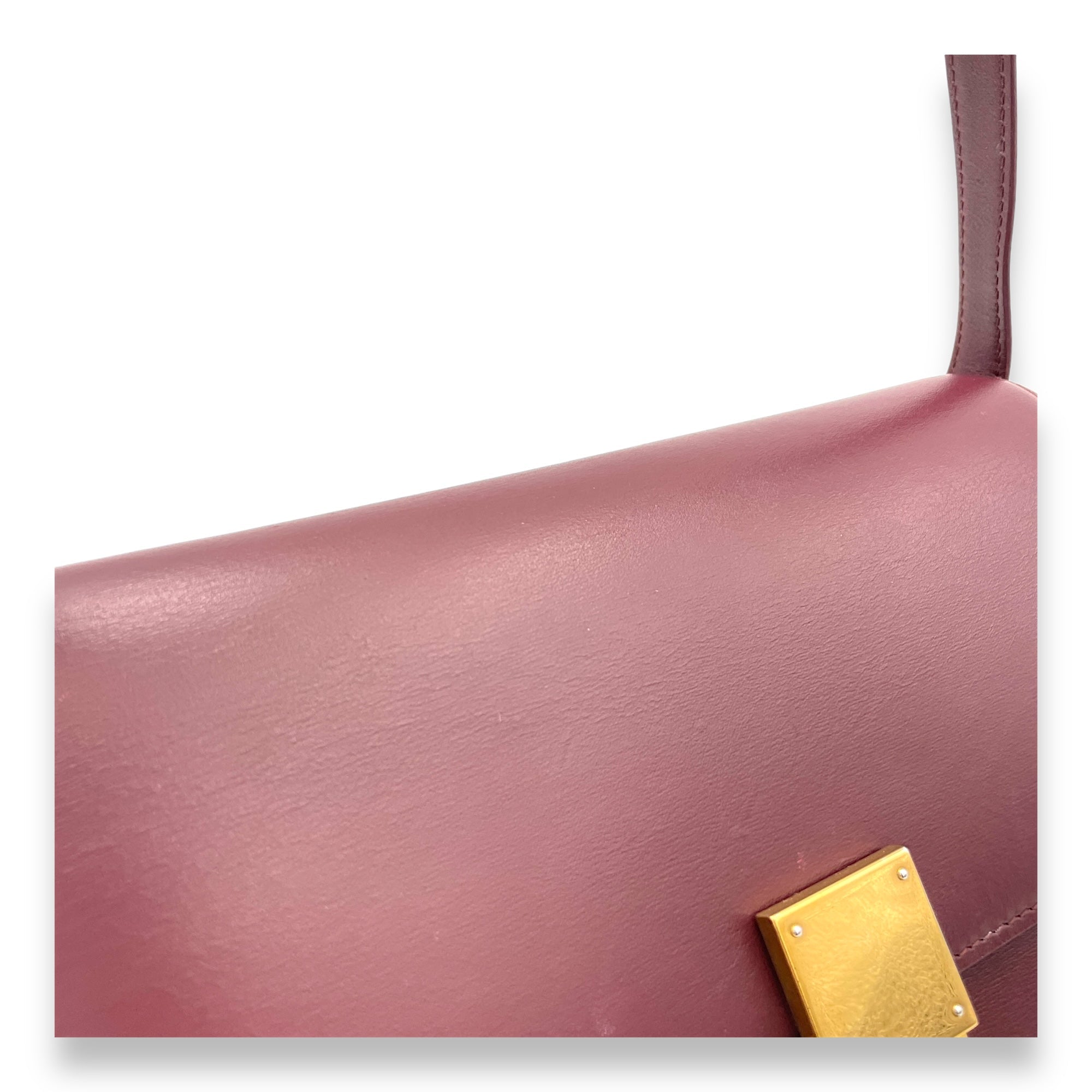 Box Medium Maroon Shoulder Bag in Calfskin, Gold hardware - Image 7