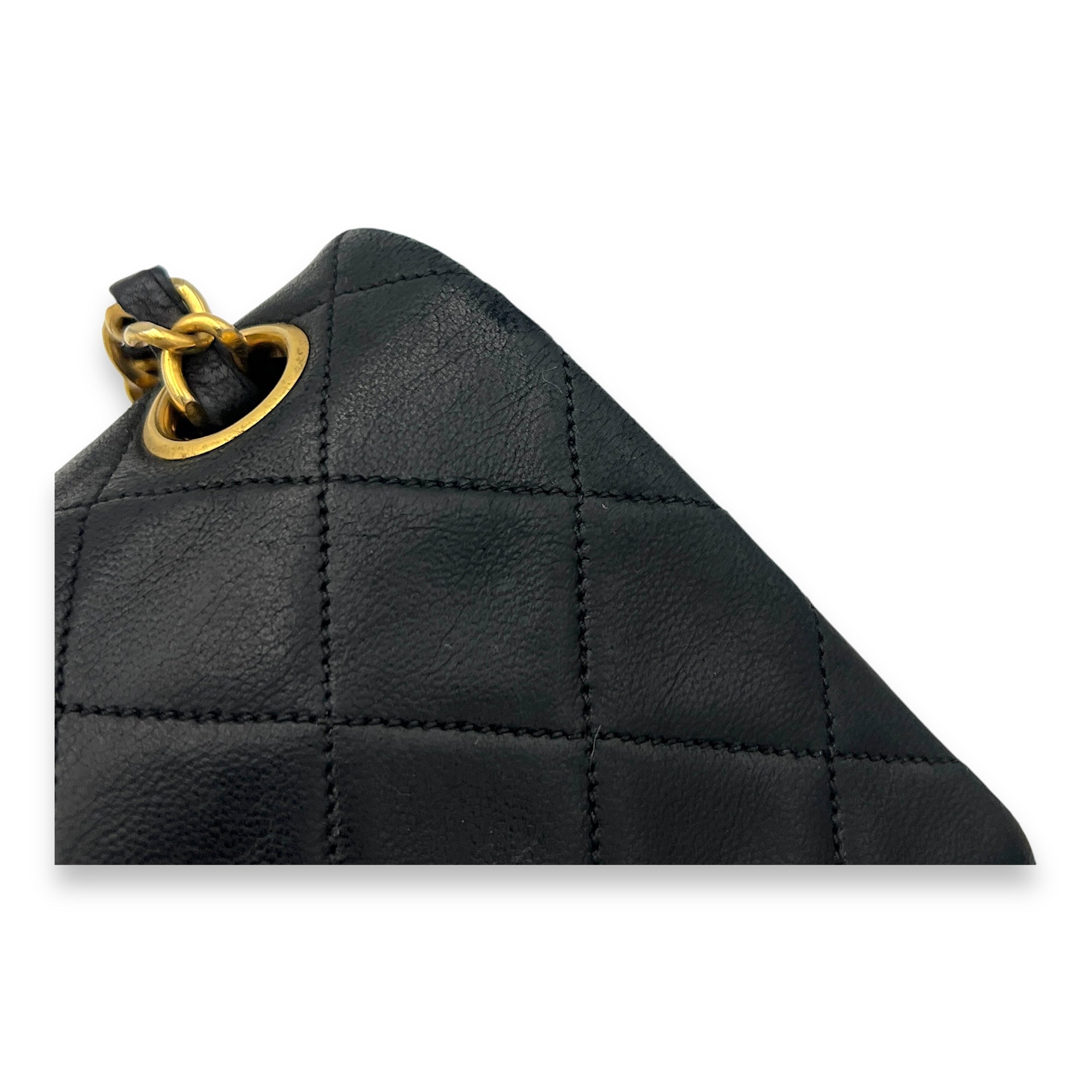 Classic Shoulder Bag Medium Black in Lambskin, Gold hardware - Image 11