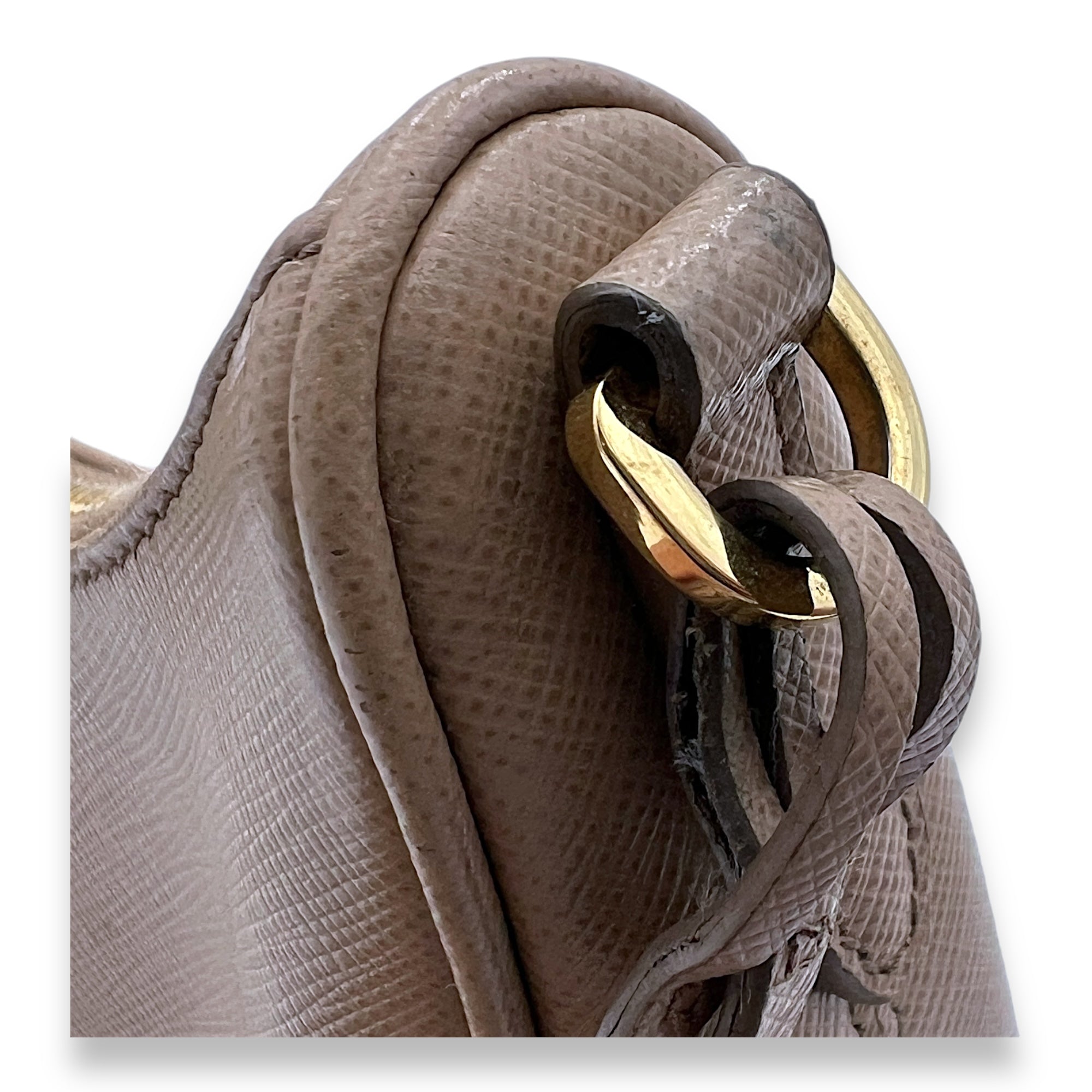 Re-Edition 2005 Crossbody bag in Saffiano leather, Gold Hardware - Image 10