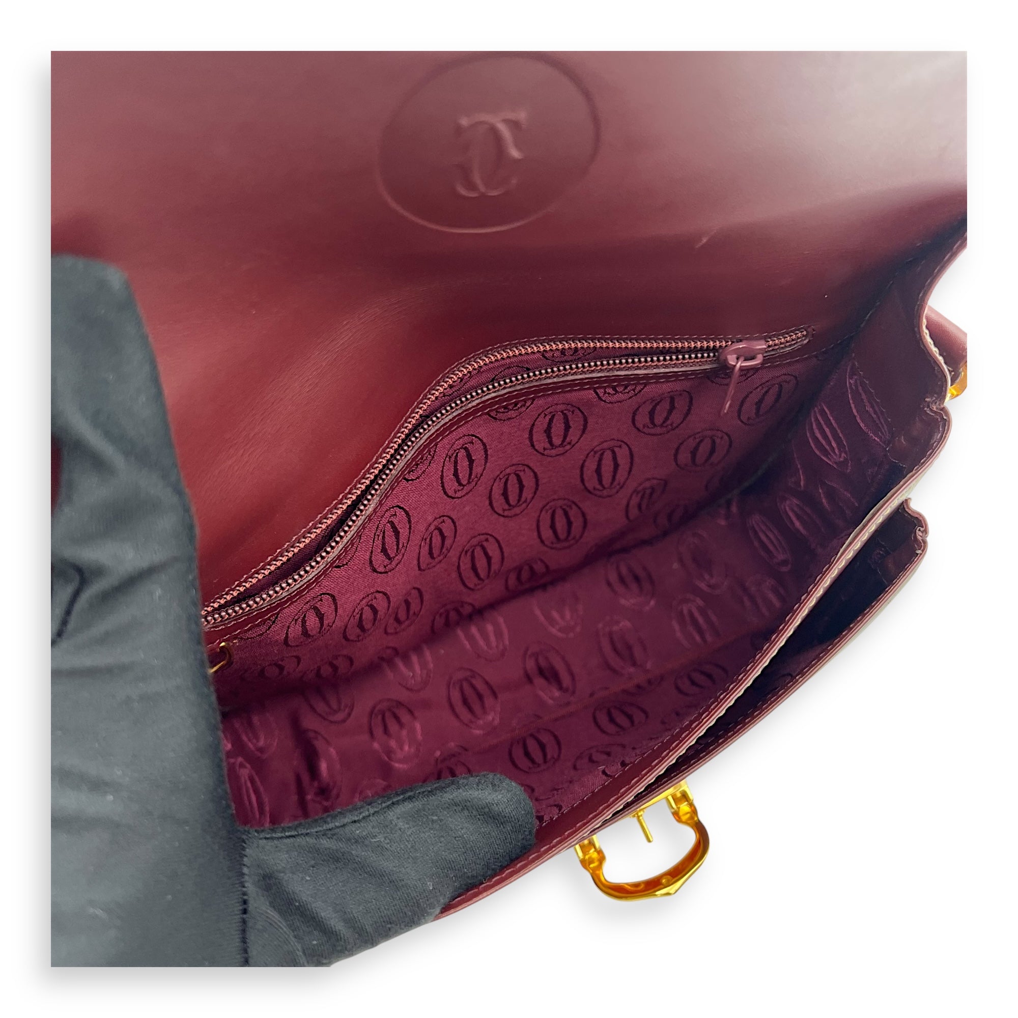 Vintage Red Shoulder Bag in Calfskin, Gold hardware - Image 7